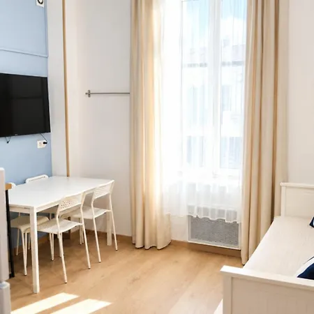 1 Min To Monaco - 4 Guests Max - Free Parking شقة